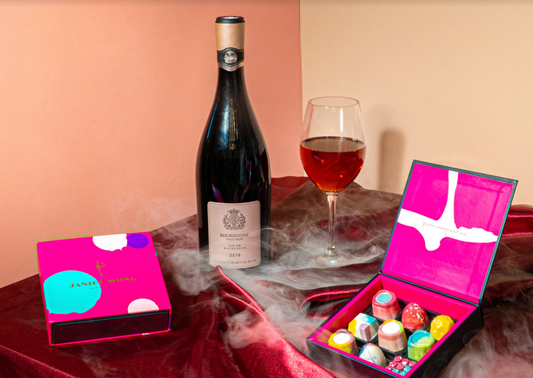 Box of 9 Chocolate  & Famille Carabello Baum Bourgogne Pinot Noir 2019 Gift Set (750ml)