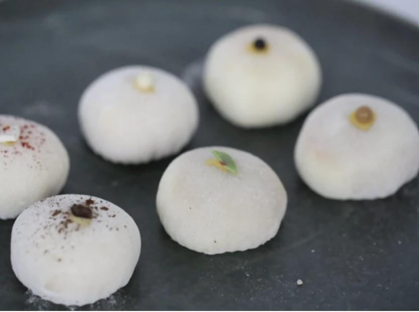 Mochi Set of 12